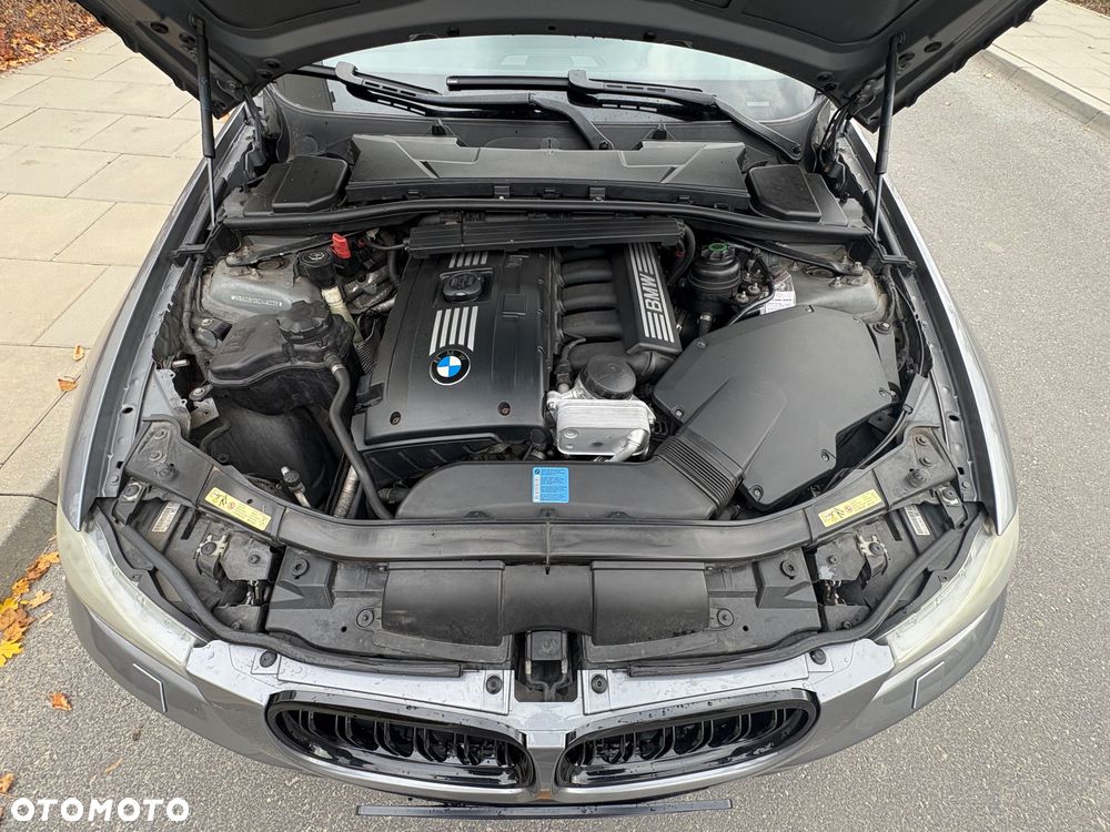 BMW Seria 3 - 37