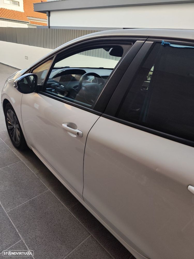 Peugeot 208 1.6 BlueHDi Style - 2