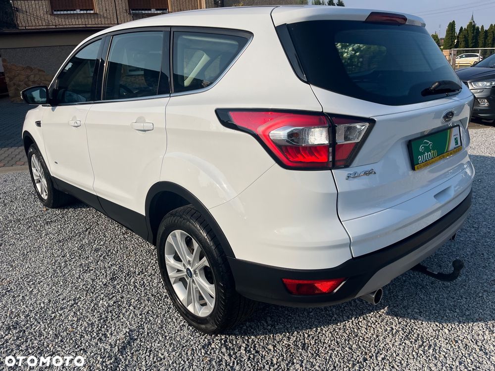 Ford Kuga 2.0 TDCi 4x4 Titanium - 3