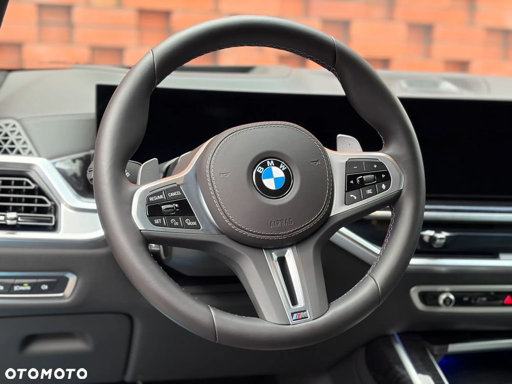BMW X7 M60i xDrive mHEV sport - 24