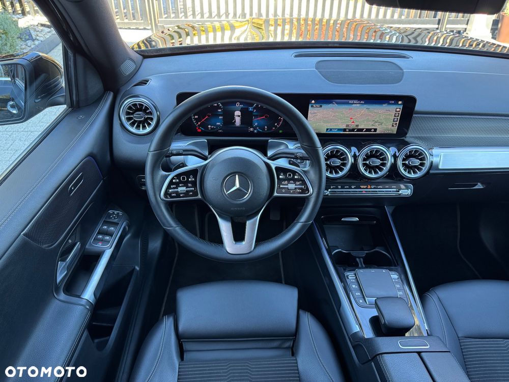 Mercedes-Benz GLB 250 4-Matic Progressive 8G-DCT - 21