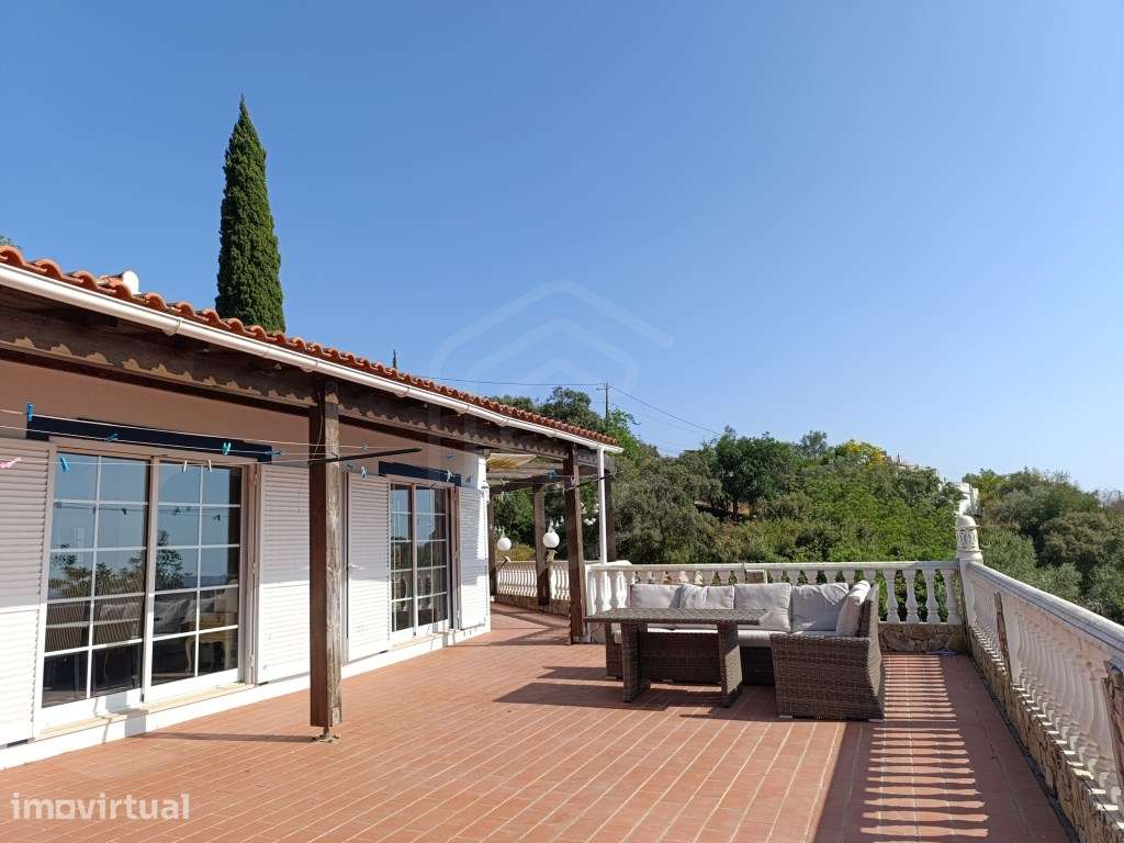 Moradia V2 +T0 com piscina e vista mar, Loulé, Algarve - Grande imagem: 2/41