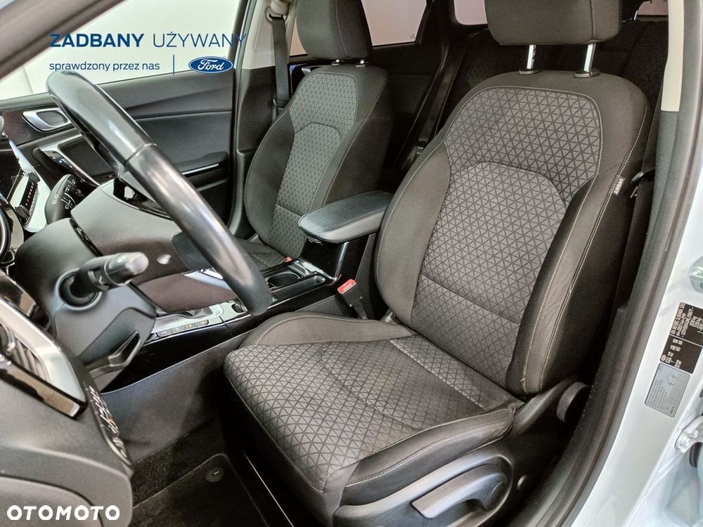 Kia Ceed 1.6 GDI PHEV L DCT - 12