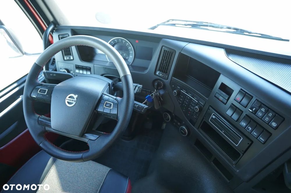 Volvo FMX 460 / 8x4 / WYWROTKA TYLNOZSYPOWA / HYDROKLAPA / I-SHIFT / PLANDEKA ELEKTRYCZNA / EURO 6 / - 26