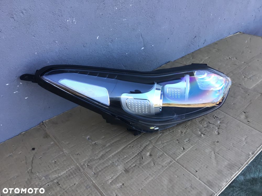 Lampa przednia Kia Sportage lV 4 Xenon - 2