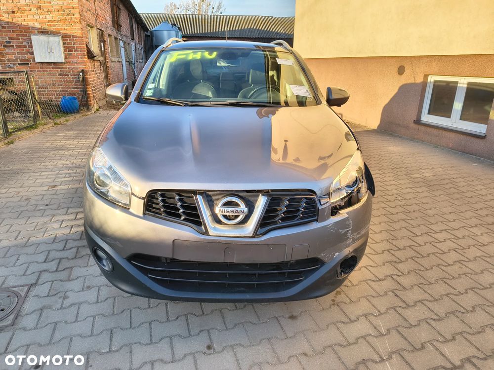 Nissan Qashqai 2.0 dCi 4 x 4 DPF 360 - 2