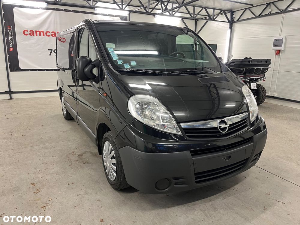 Opel Vivaro - 10