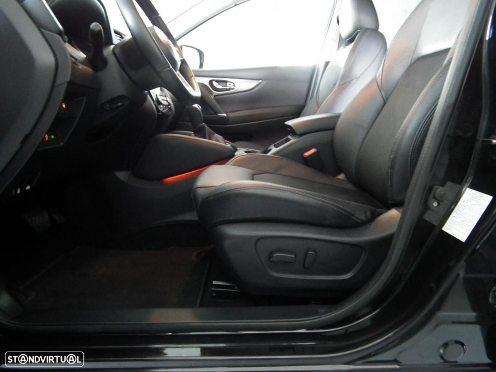 Nissan Qashqai 1.5 dCi N-Connecta DCT - 11