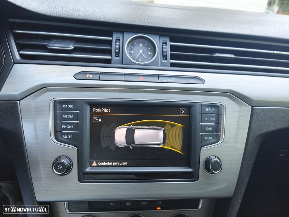 VW Passat Variant 1.6 TDI Confortline - 23