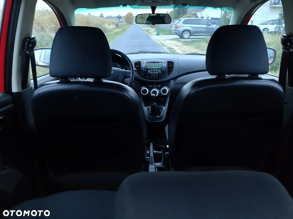 Hyundai i10 1.1 FIFA WM Edition - 21
