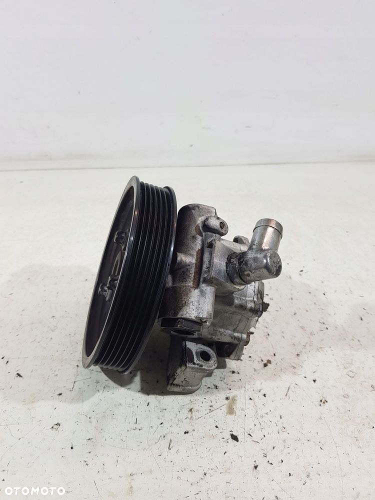 pompa wspomagania a6112300115 mercedes klasa c w203 s203 2.2cdi - 4
