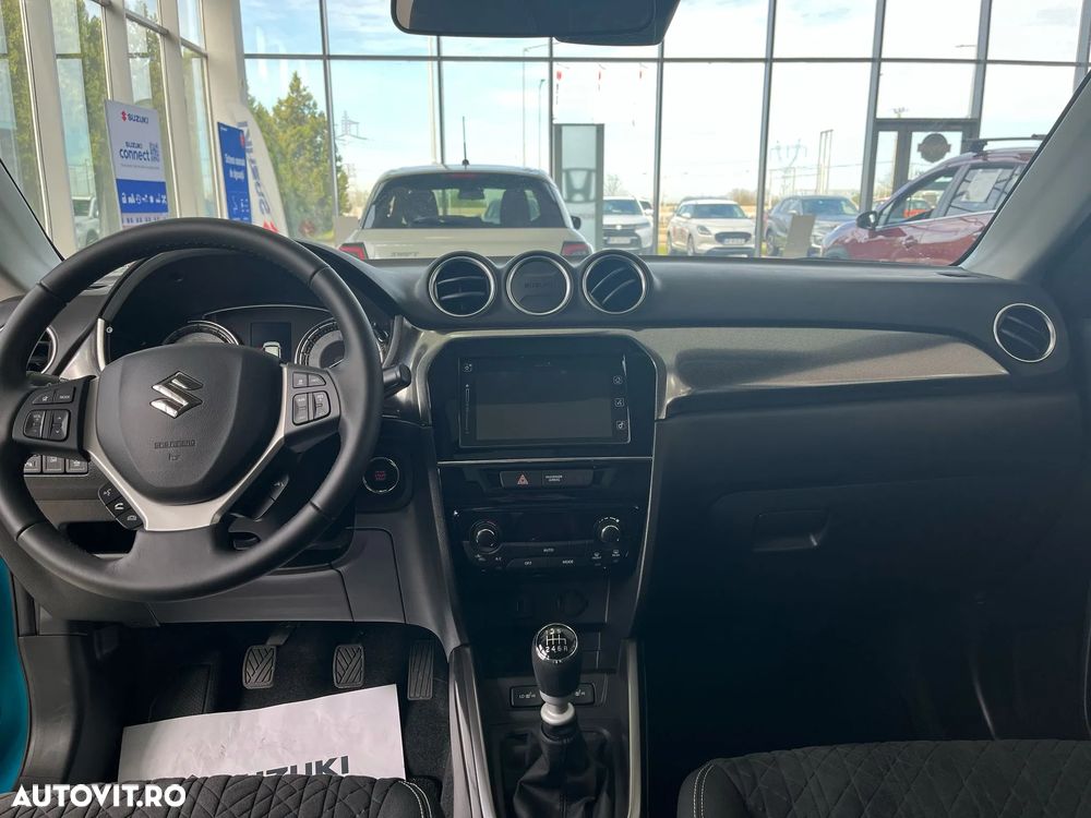Suzuki Vitara 1.4 Boosterjet MHEV Luxus - 5