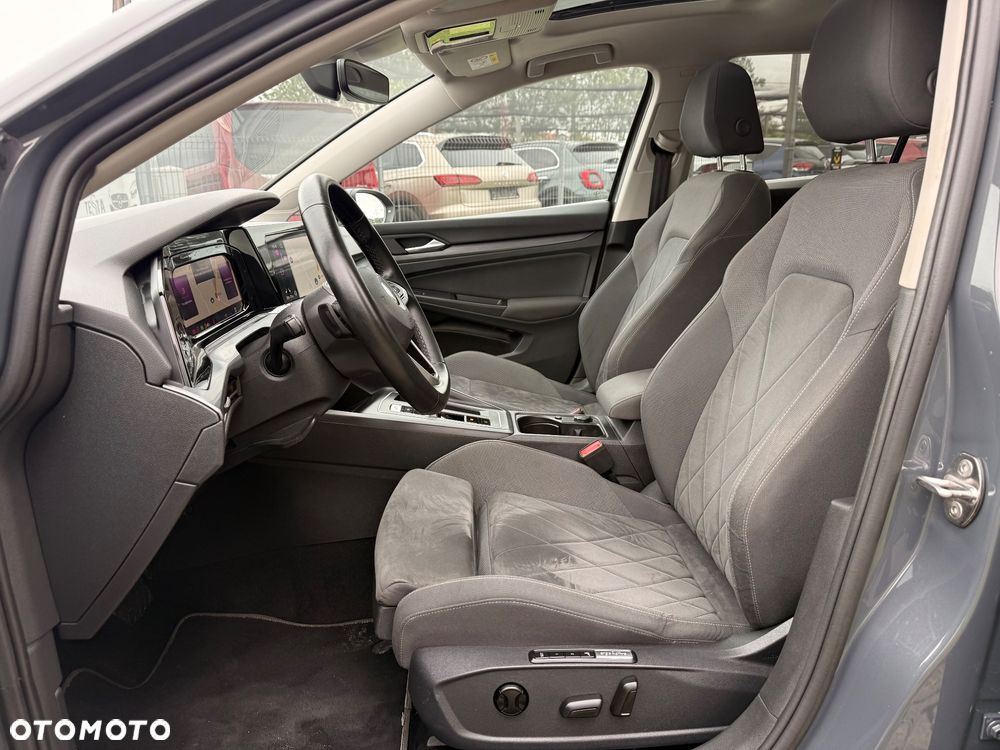Volkswagen Golf 1.5 eTSI OPF DSG Style - 11