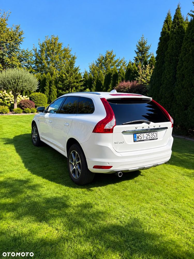Volvo Xc 60 2016 photo 2