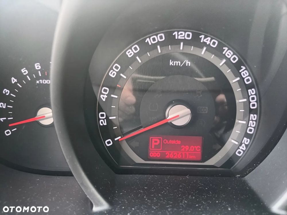 Kia Sportage 2.0 L 2WD - 11