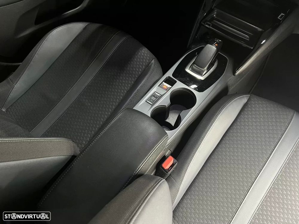 Peugeot e-2008 50 kWh Allure - 45