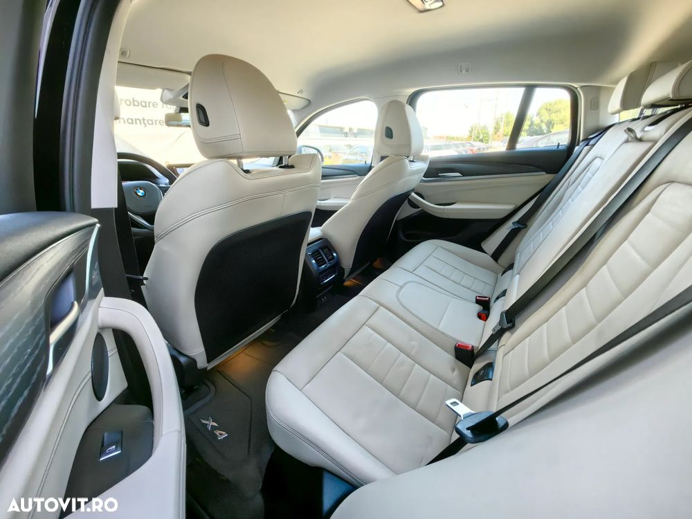 BMW X4 xDrive20i AT MHEV - 16