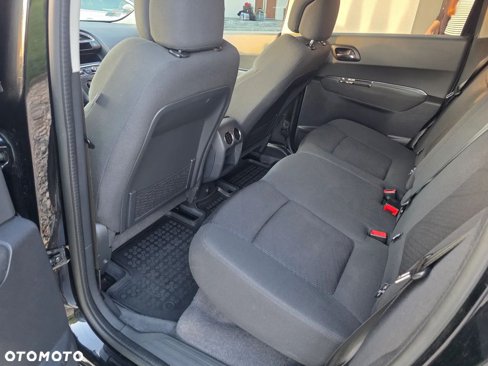 Peugeot 3008 1.6 HDi Style - 24