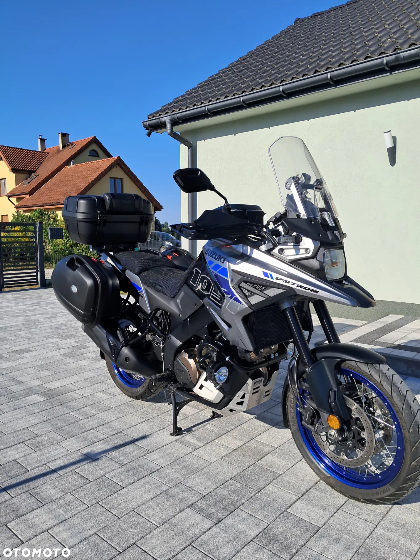 Suzuki V-STROM - 6