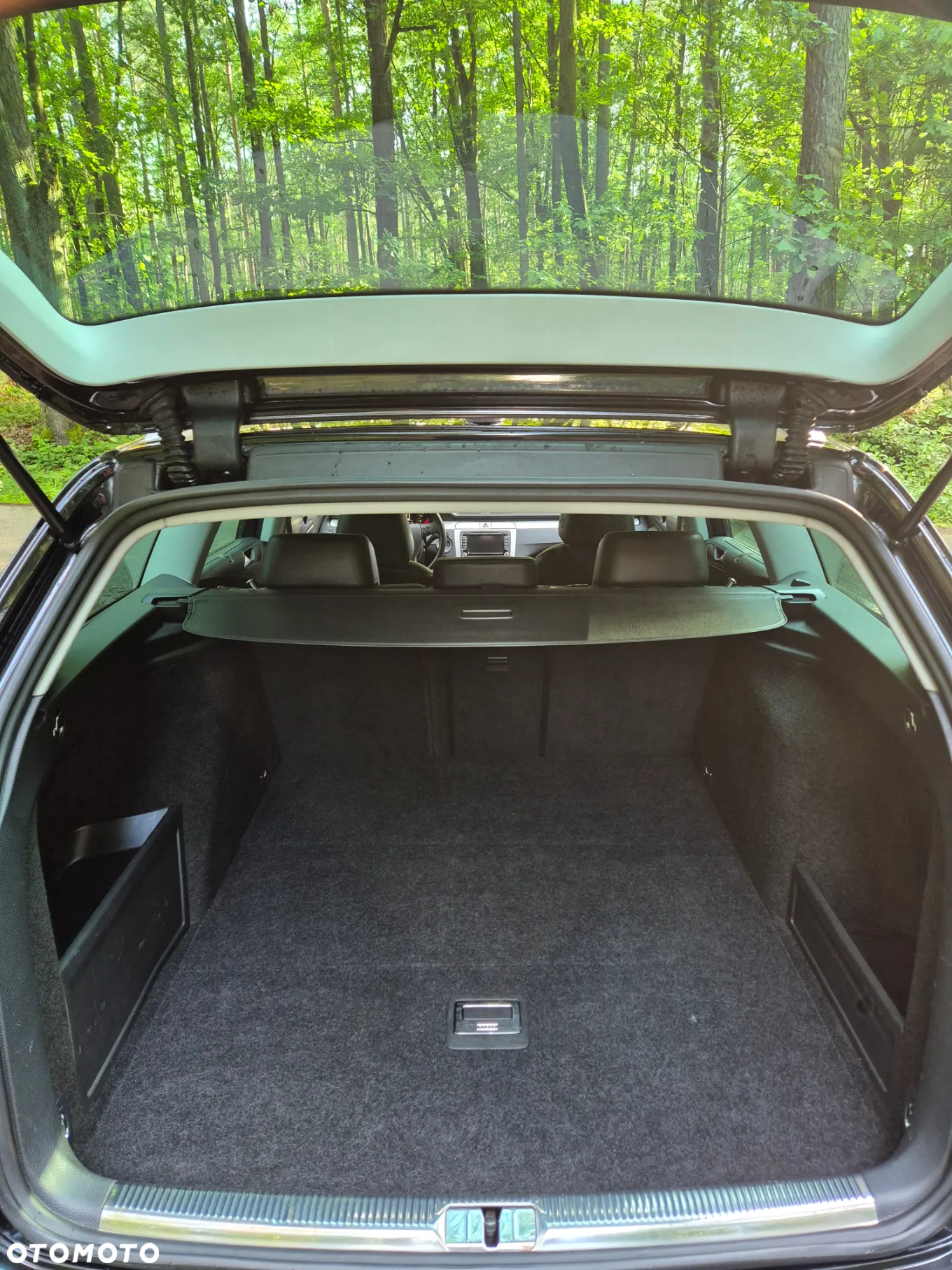 Volkswagen Passat 2.0 TDI DPF Highline - 9