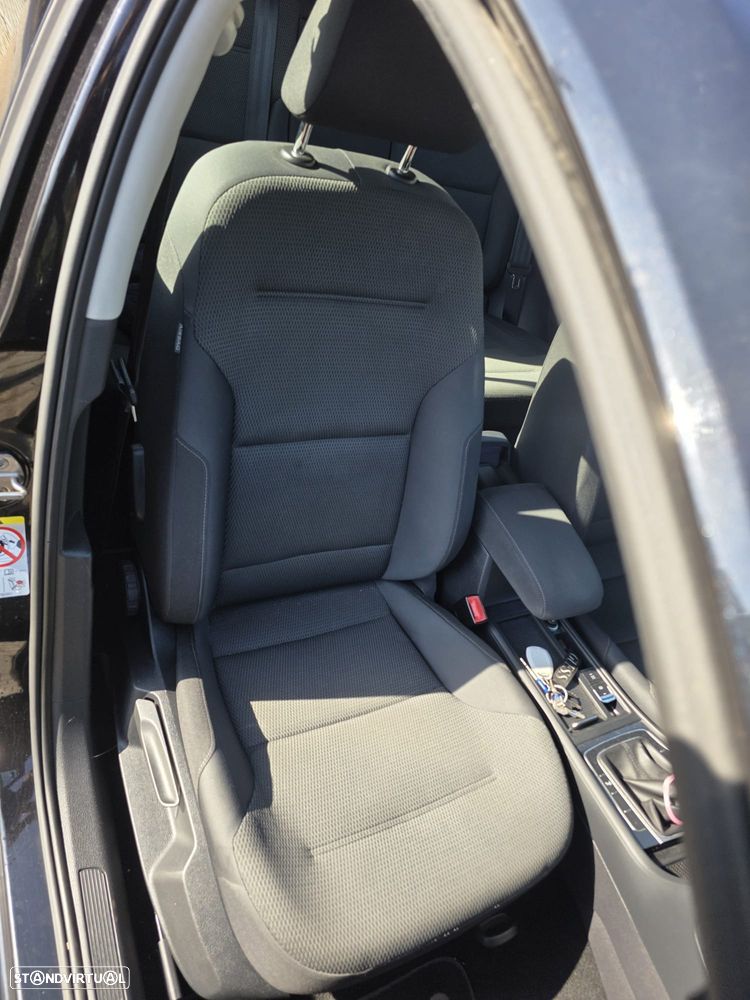 VW Golf 1.6 TDI Stream - 41