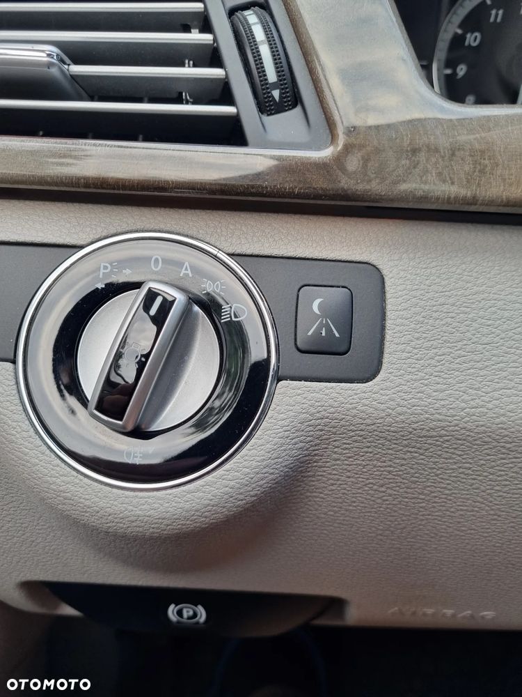 Mercedes-Benz Klasa E 350 4-Matic Elegance - 14