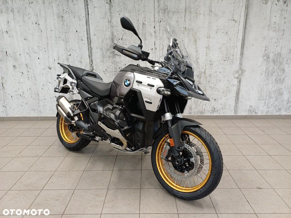 BMW R - 1