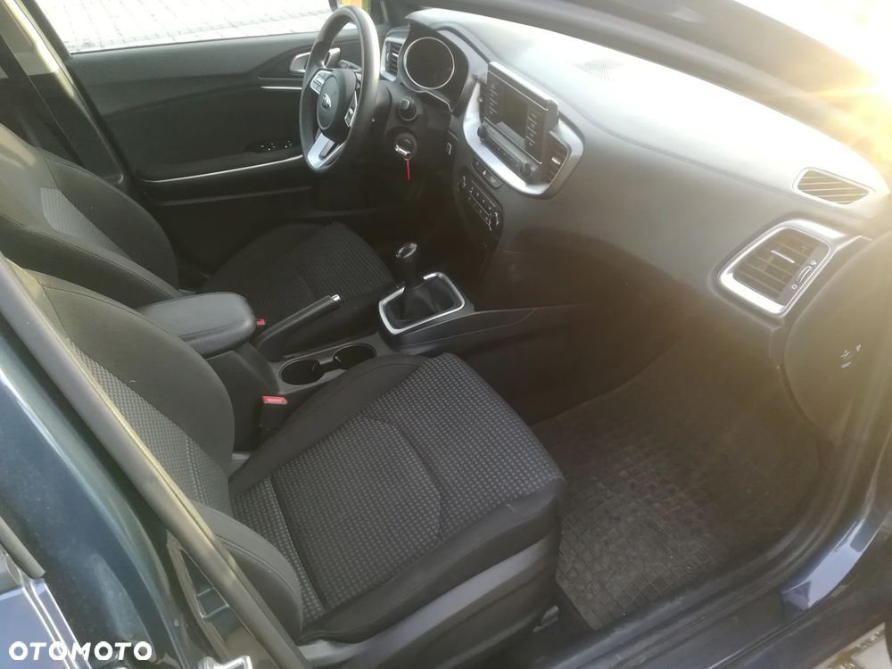 Kia Ceed 1.0 T-GDI S - 36