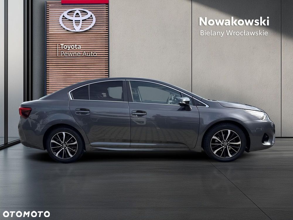 Toyota Avensis 1.8 Prestige - 27
