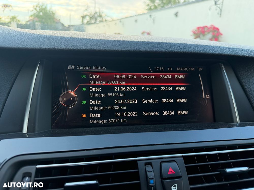 BMW Seria 5 525d xDrive AT - 12