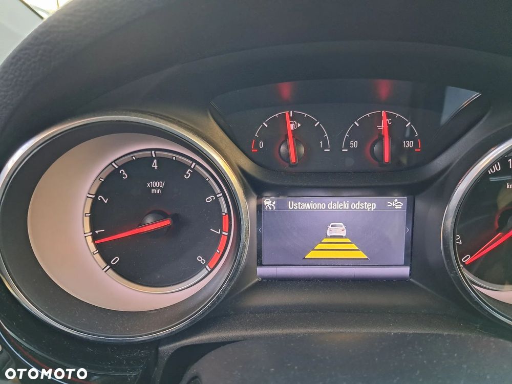 Opel Astra 1.4 T Elite - 12