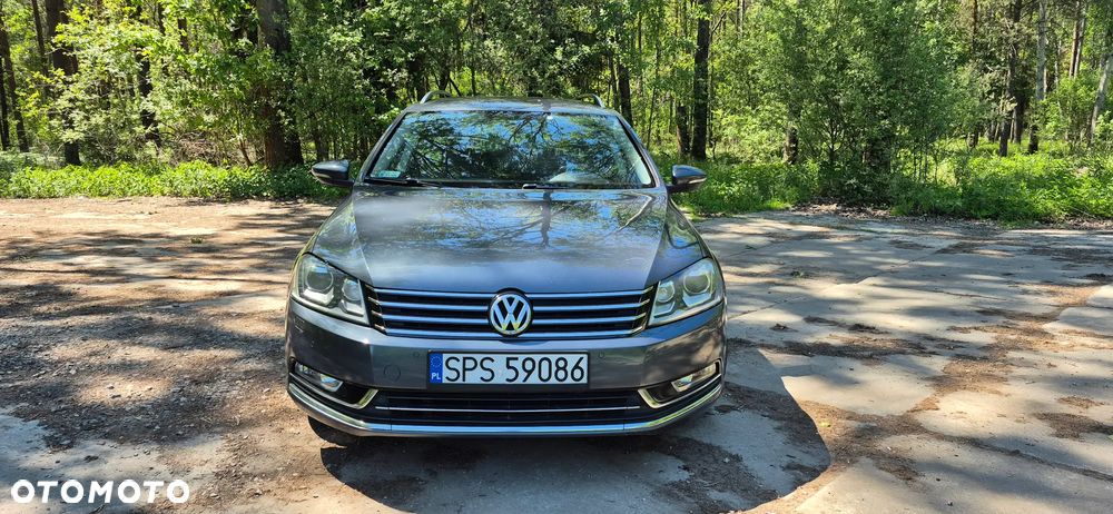Volkswagen Passat 2.0 TDI Highline DSG - 2