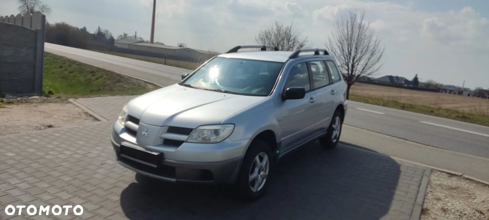 Mitsubishi Outlander 2.0 2WD Invite - 1