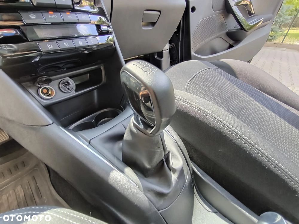 Peugeot 208 1.2 PureTech Active - 11
