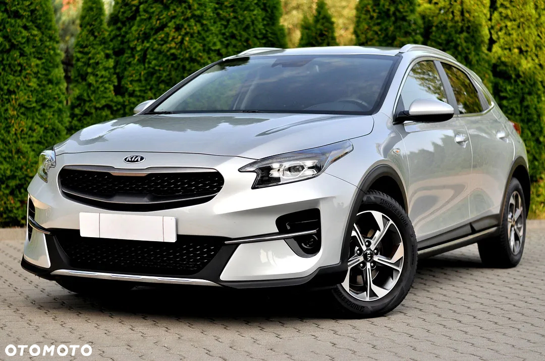 Kia XCeed 1.6 CRDi SCR L Business Line - 11