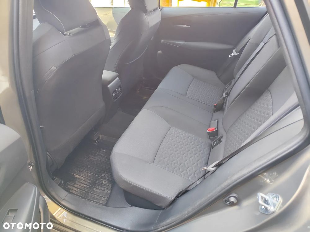 Toyota Corolla 2.0 Hybrid Comfort - 17