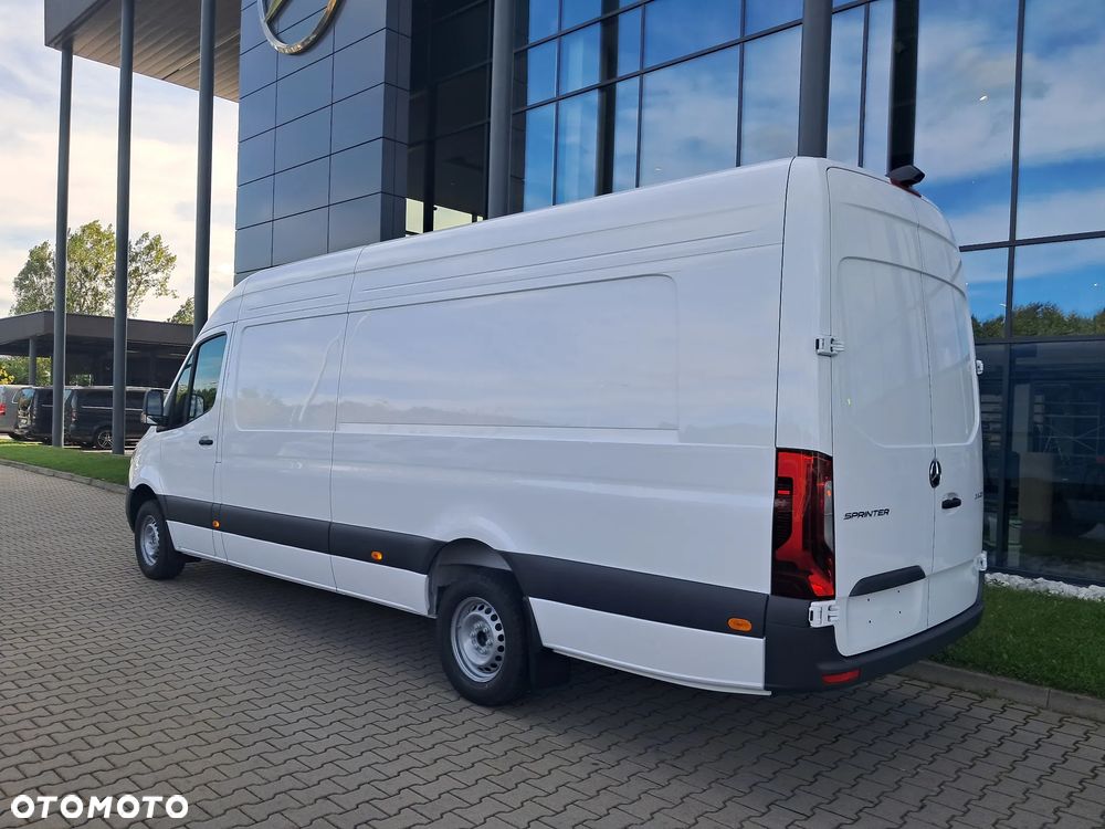 Mercedes-Benz SPRINTER - 8