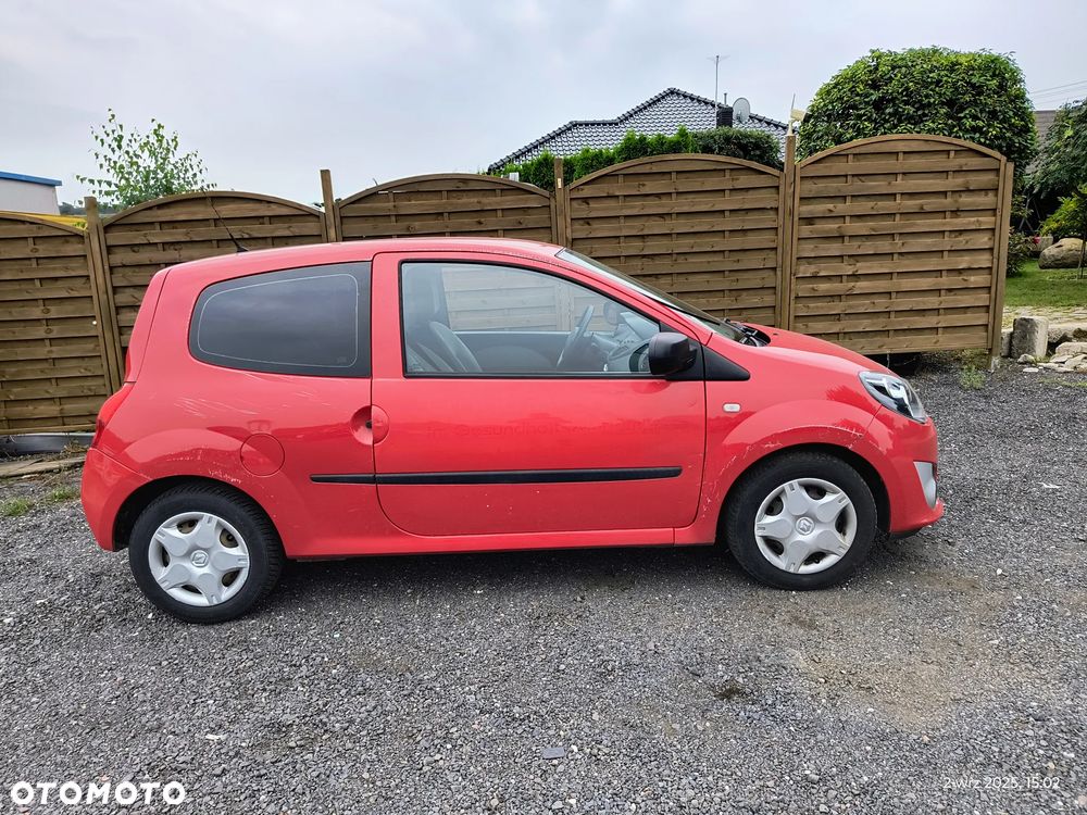 Renault Twingo 1.2 16V Eco Access - 12