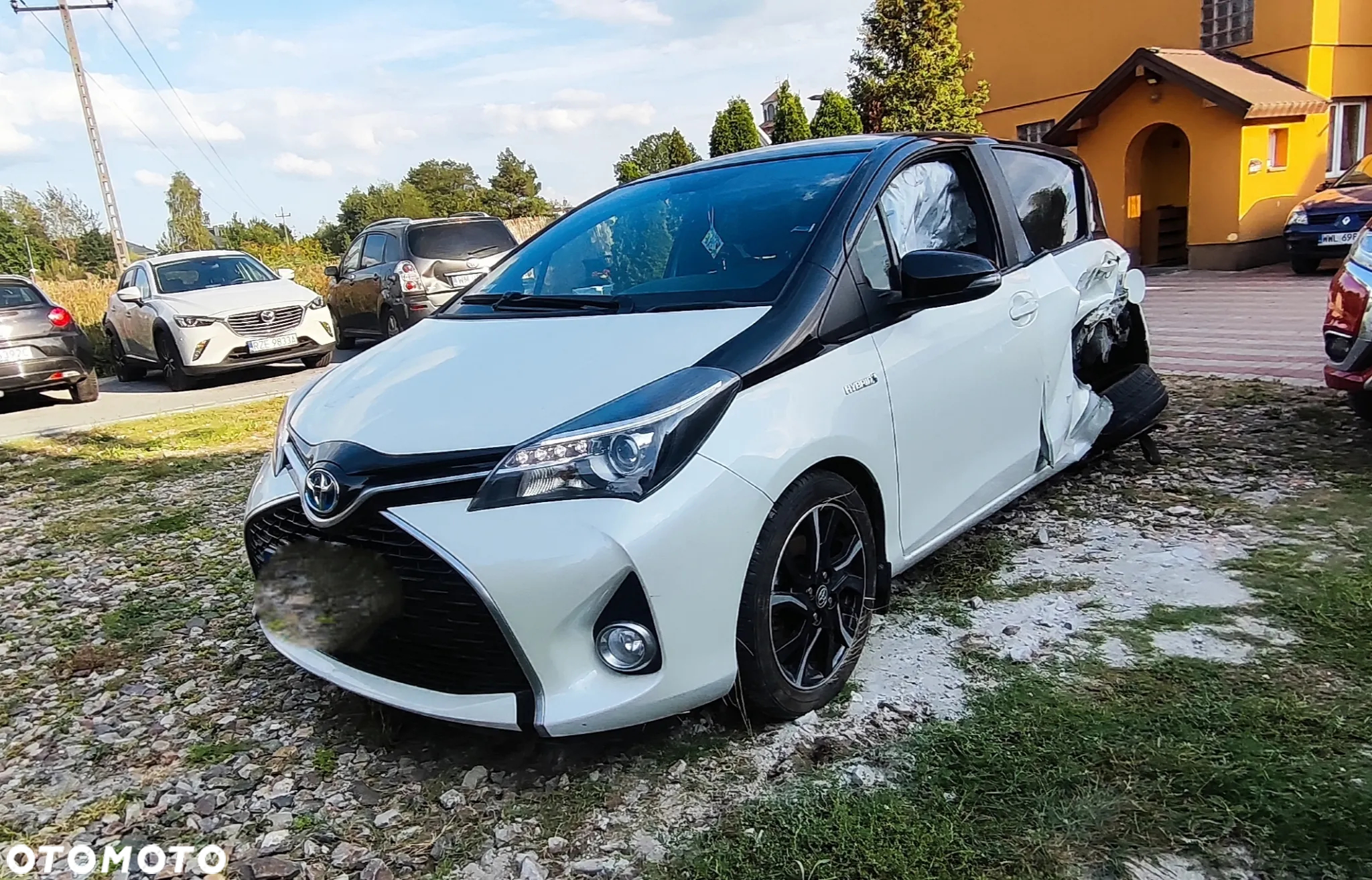 Toyota Yaris Hybrid 100 Selection Platinum - 3