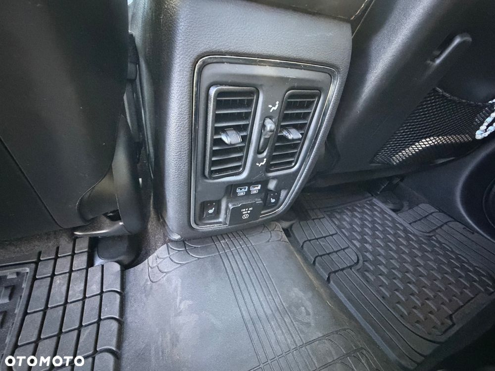 Jeep Grand Cherokee - 18