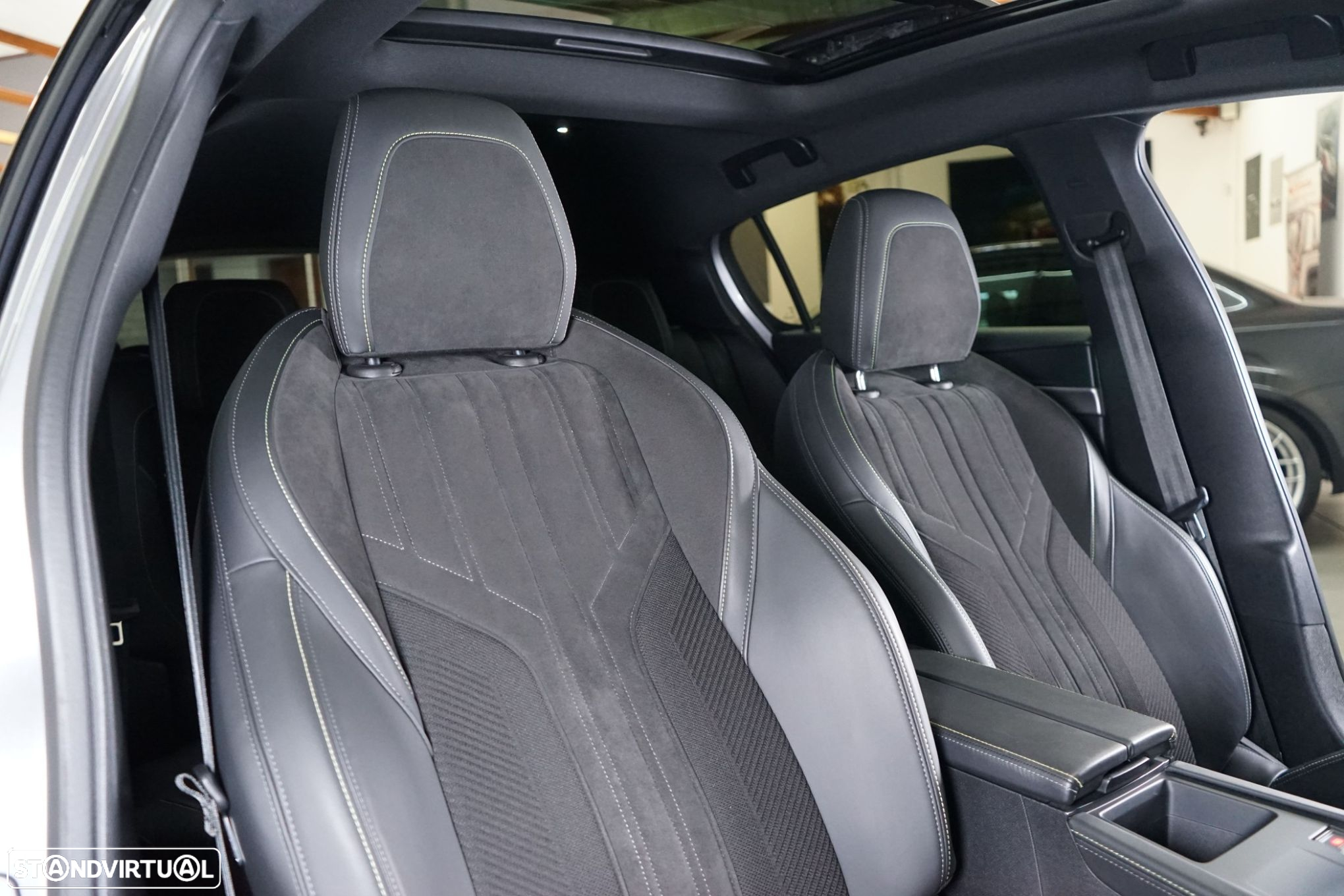 Peugeot 308 1.2 PureTech GT Pack EAT8 - 44