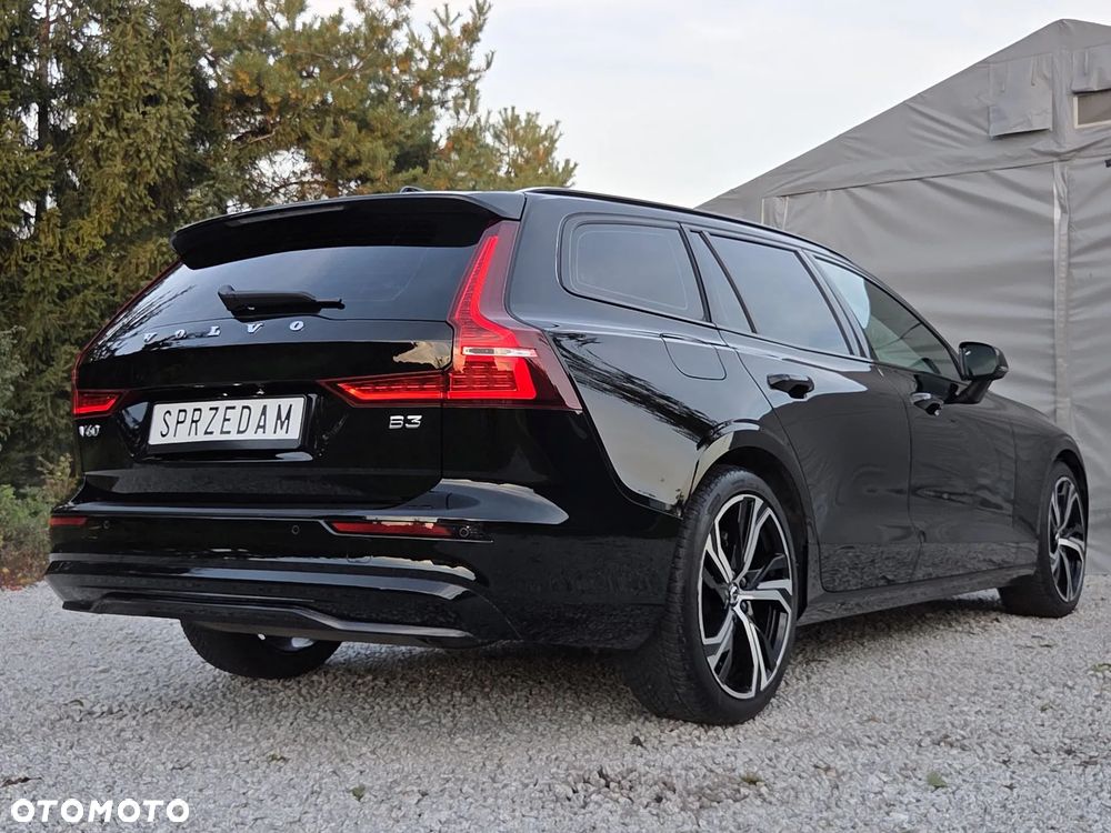 Volvo V60 B3 B Plus Dark - 34