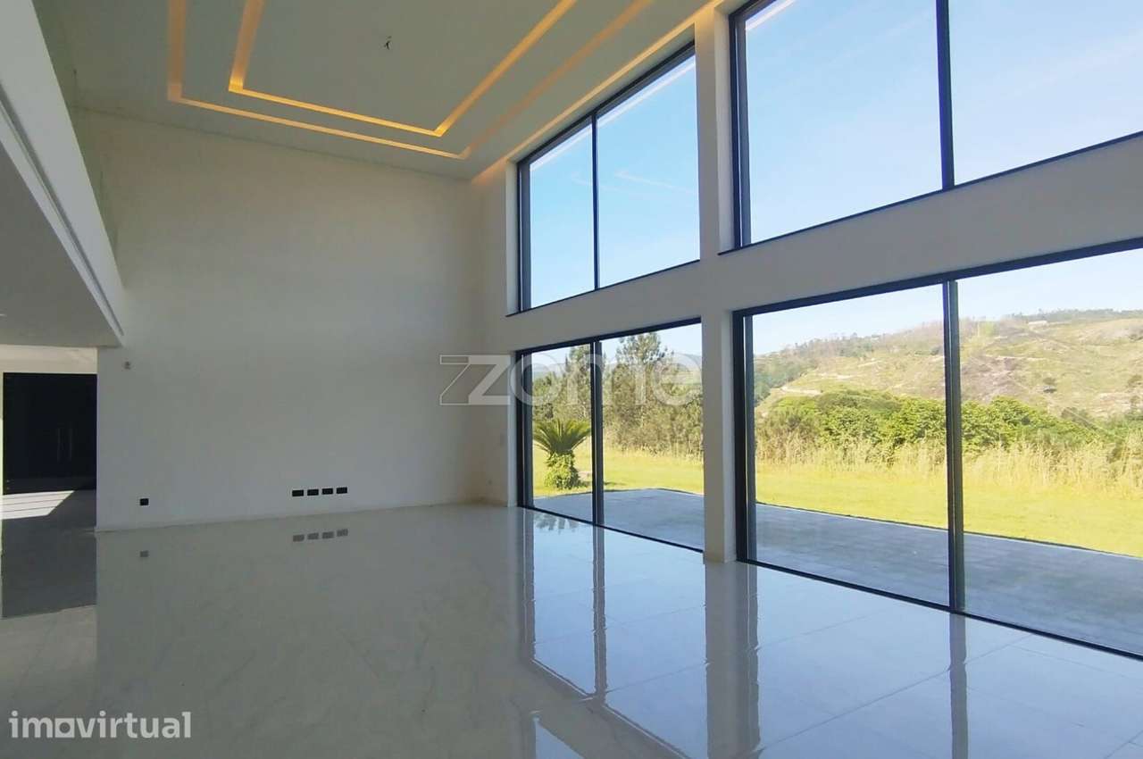 Moradia isolada de Luxo com Vista ao Rio no Marco de Canaveses. - Grande imagem: 5/56