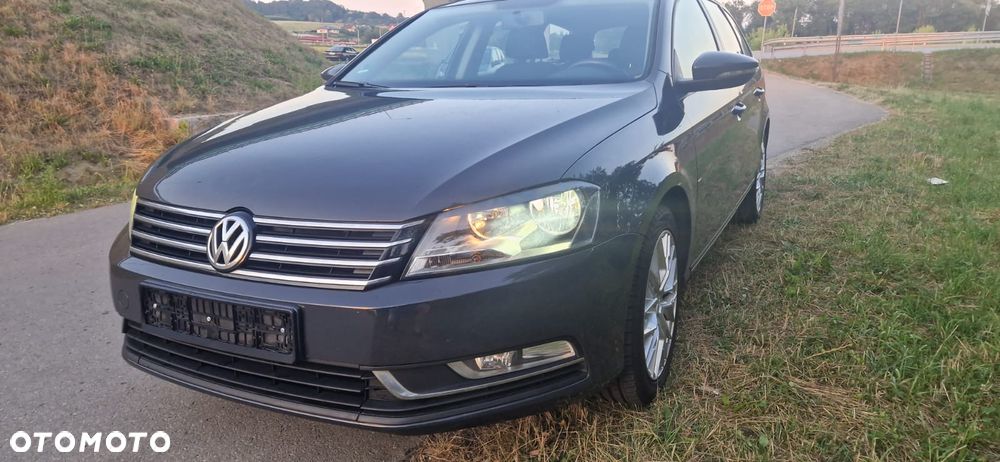 Volkswagen Passat 2.0 Blue TDI SCR Comfortline - 6