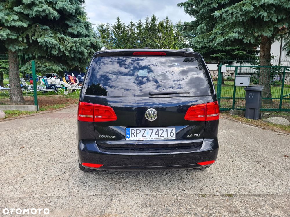 Volkswagen Touran - 13