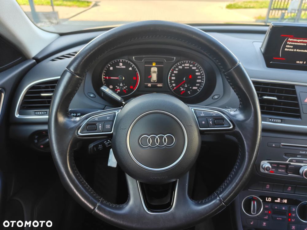Audi Q3 2.0 TDI Design - 26