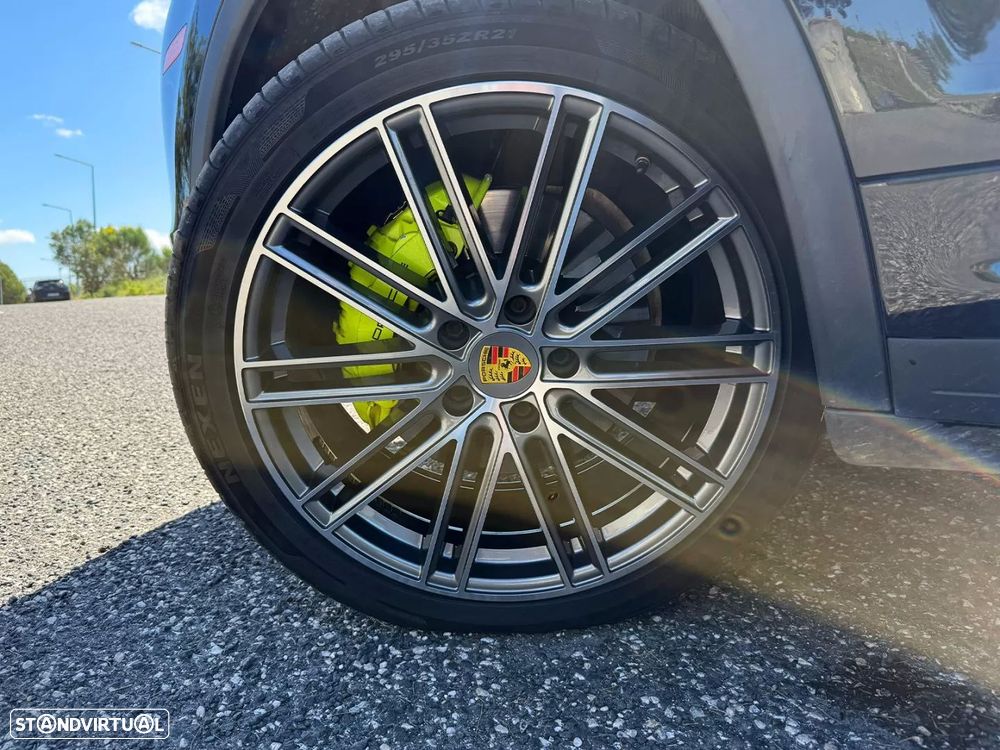 Porsche Cayenne S - 20