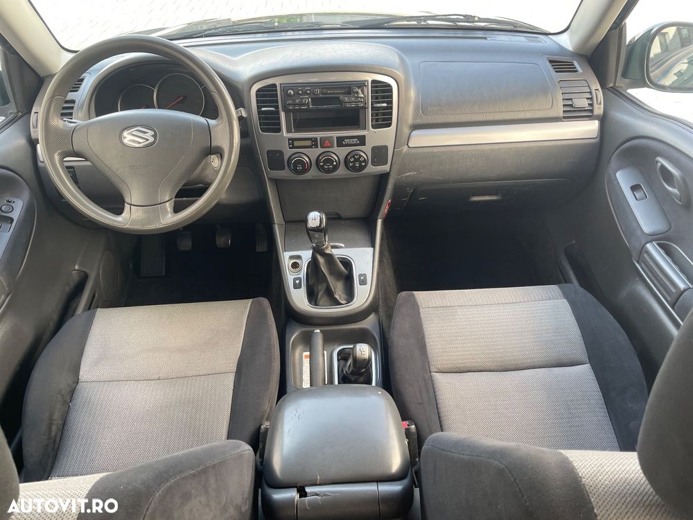 Suzuki Grand Vitara 1.6 - 6