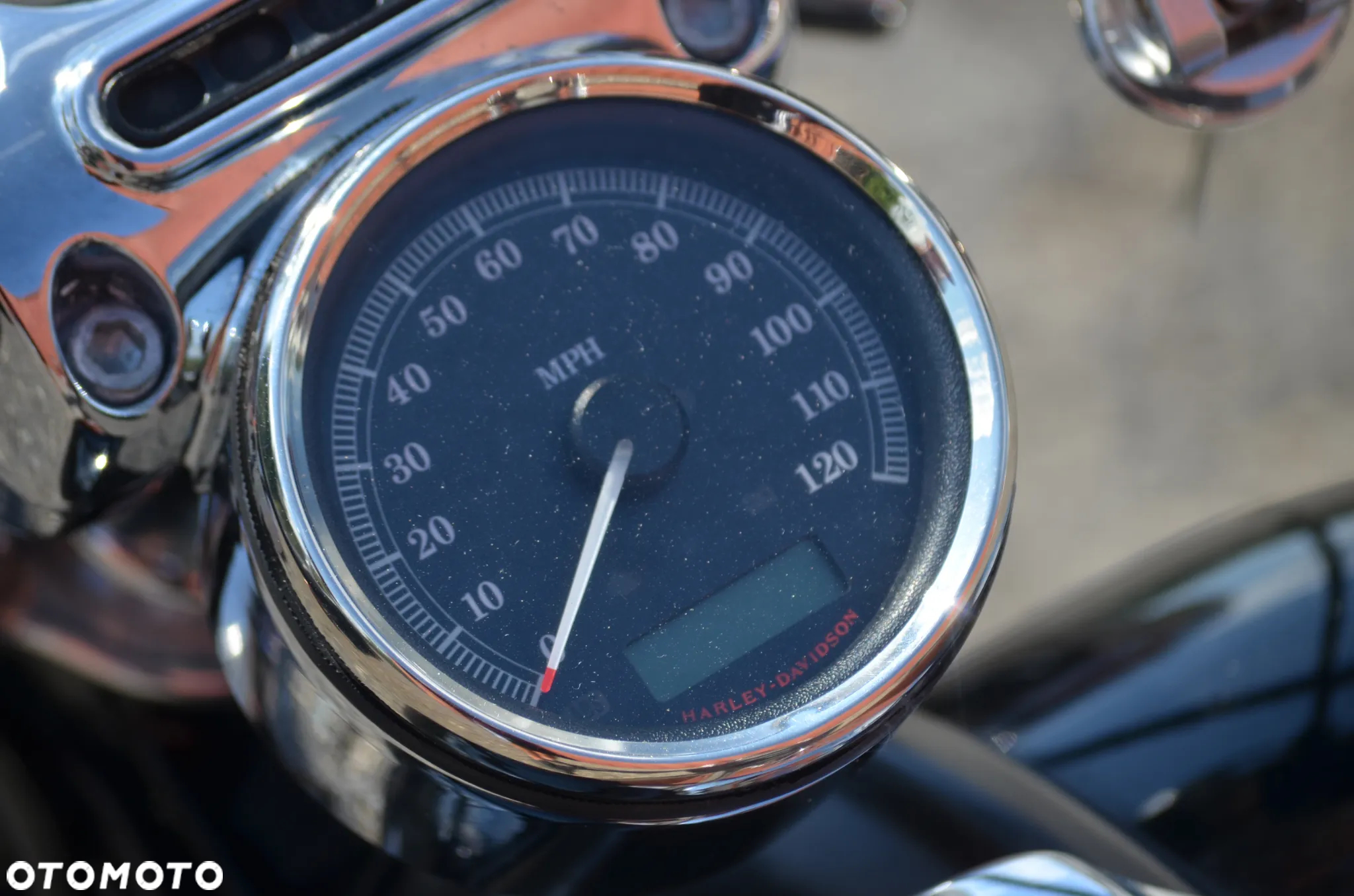 Harley-Davidson FXSB Breakout - 10