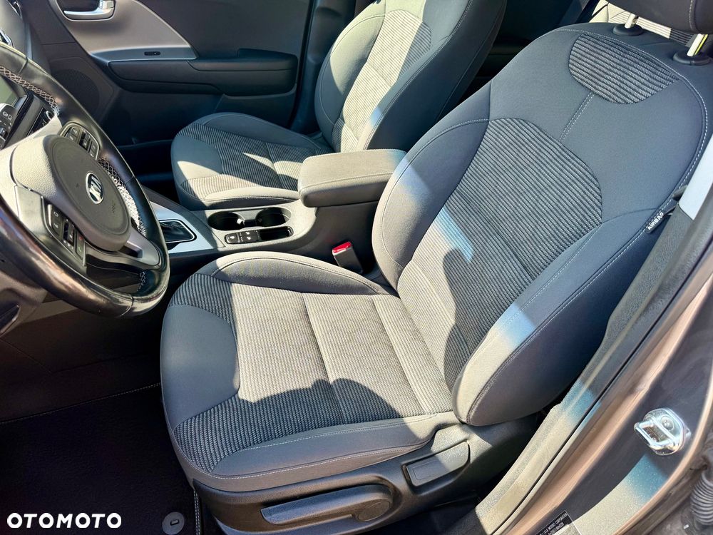 Kia Niro 1.6 GDI Hybrid M - 15